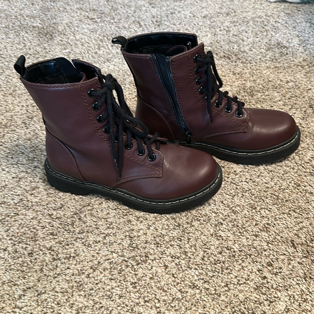 SODA Combat boots